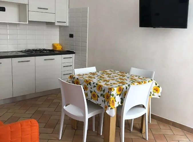 Bilocale In Centro A 100m Dal Mare - Aautsv12669 *